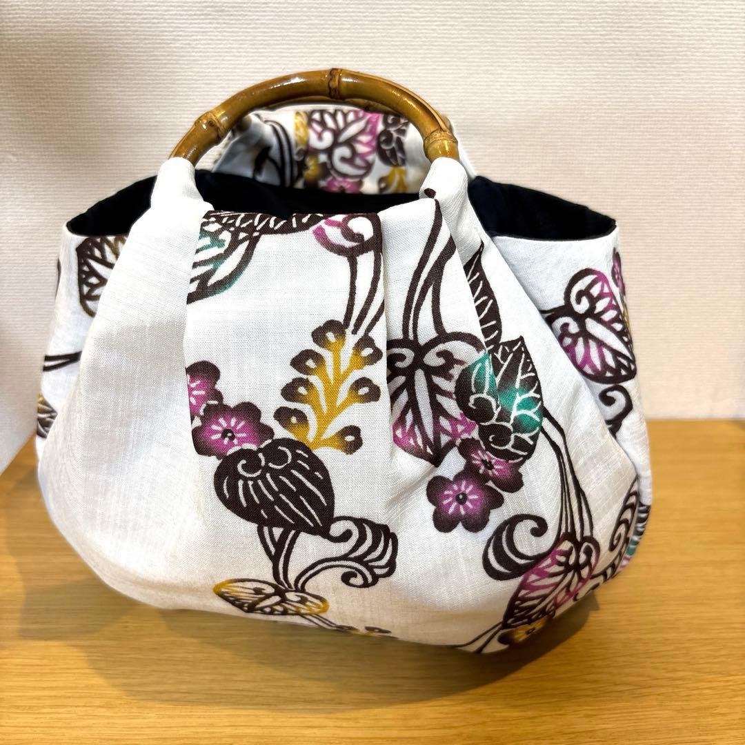 みなちん画面和装バック着物バック琉球紅型・琉球柄・葵の柄（白）