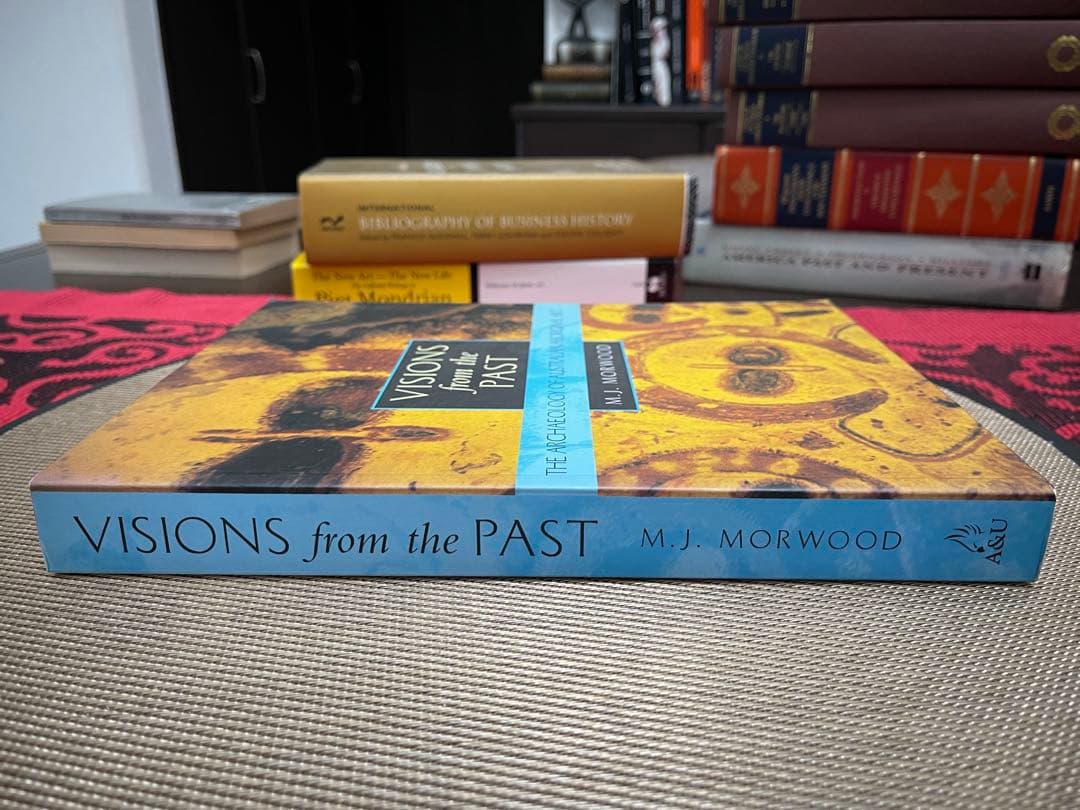 洋書 Visions from the Past M.J. Morwood