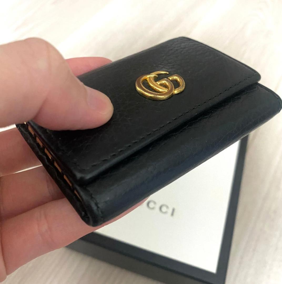 グッチ　GUCCI ブラック レザー キーケース GGロゴ　ユニセックス　本革