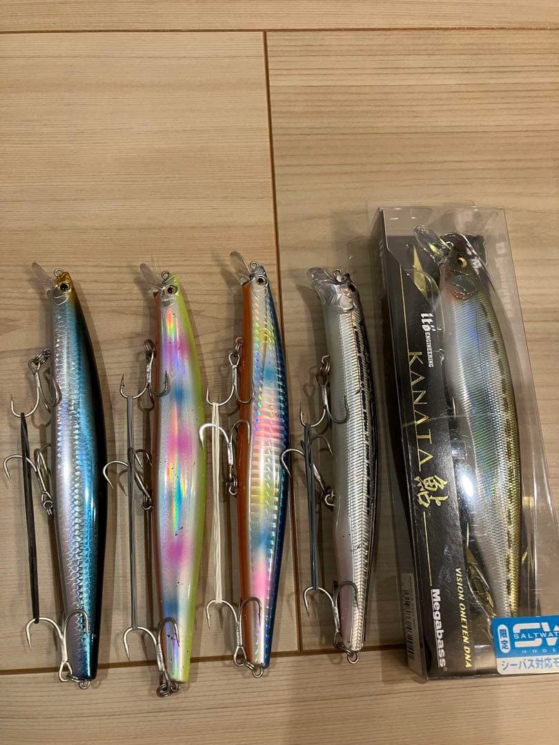 シーバス　青物　ハードルアー　ジグ　まとめ売り　ルアー収納タックルボックス