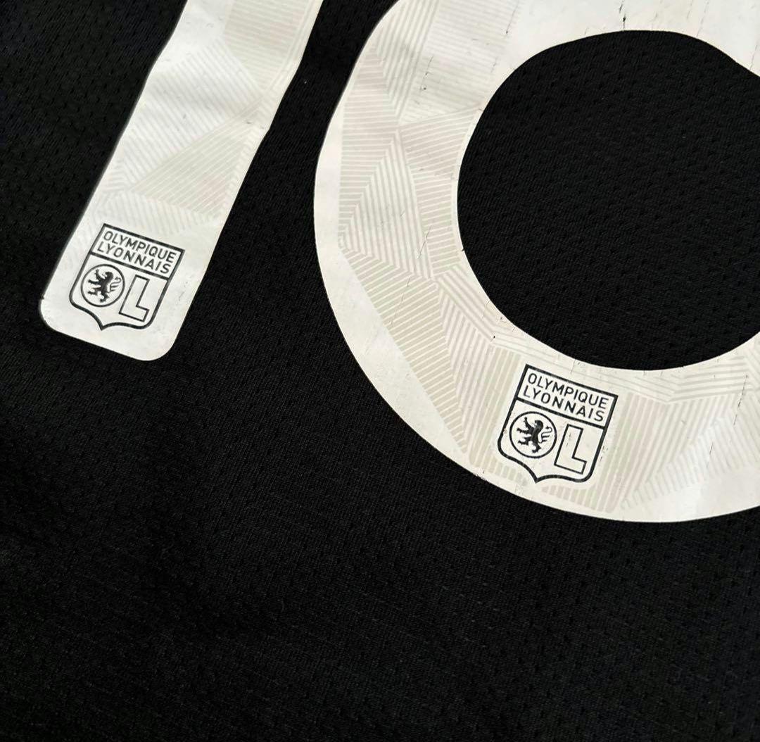 ウェア Olympique Lyonnais 2017-18 3rd Fekir