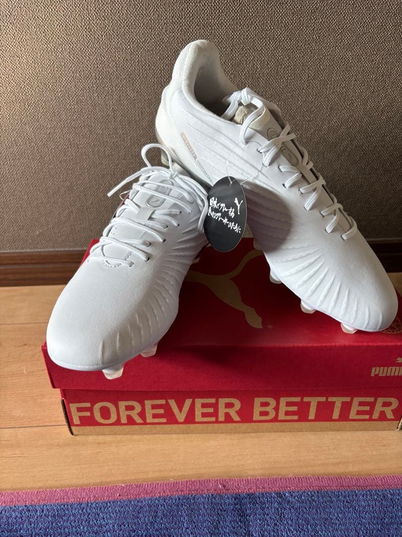 プーマ　キングアルティメット　ホワイトアウト‼️