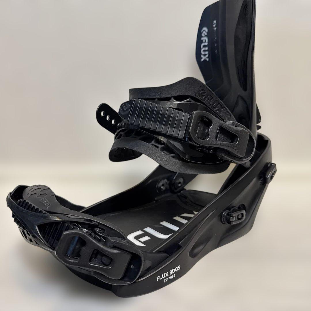 FLUX XF 22-23モデル Sサイズ