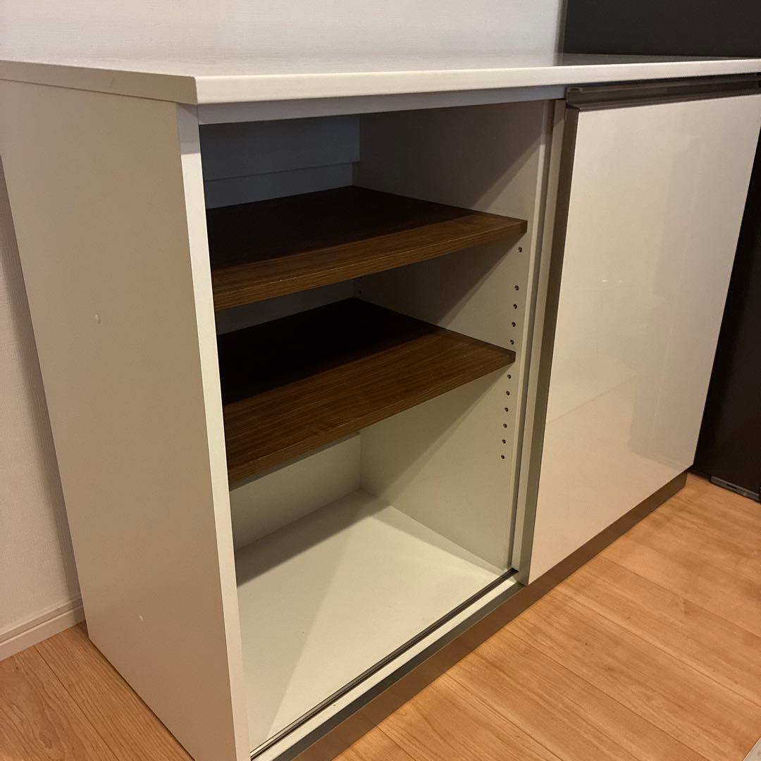 AYANOホワイト木製食器棚 スライド扉付き