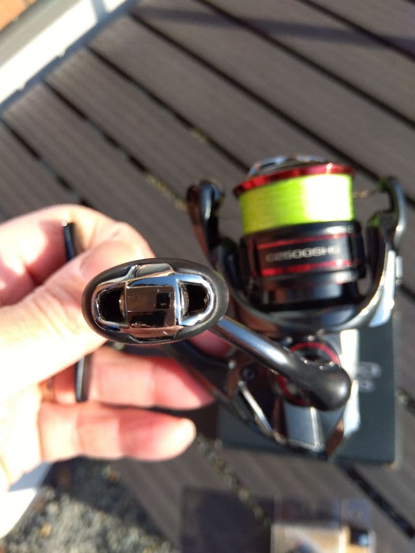 お買い得SHIMANO VANFORD C2500SHG スピニングリール