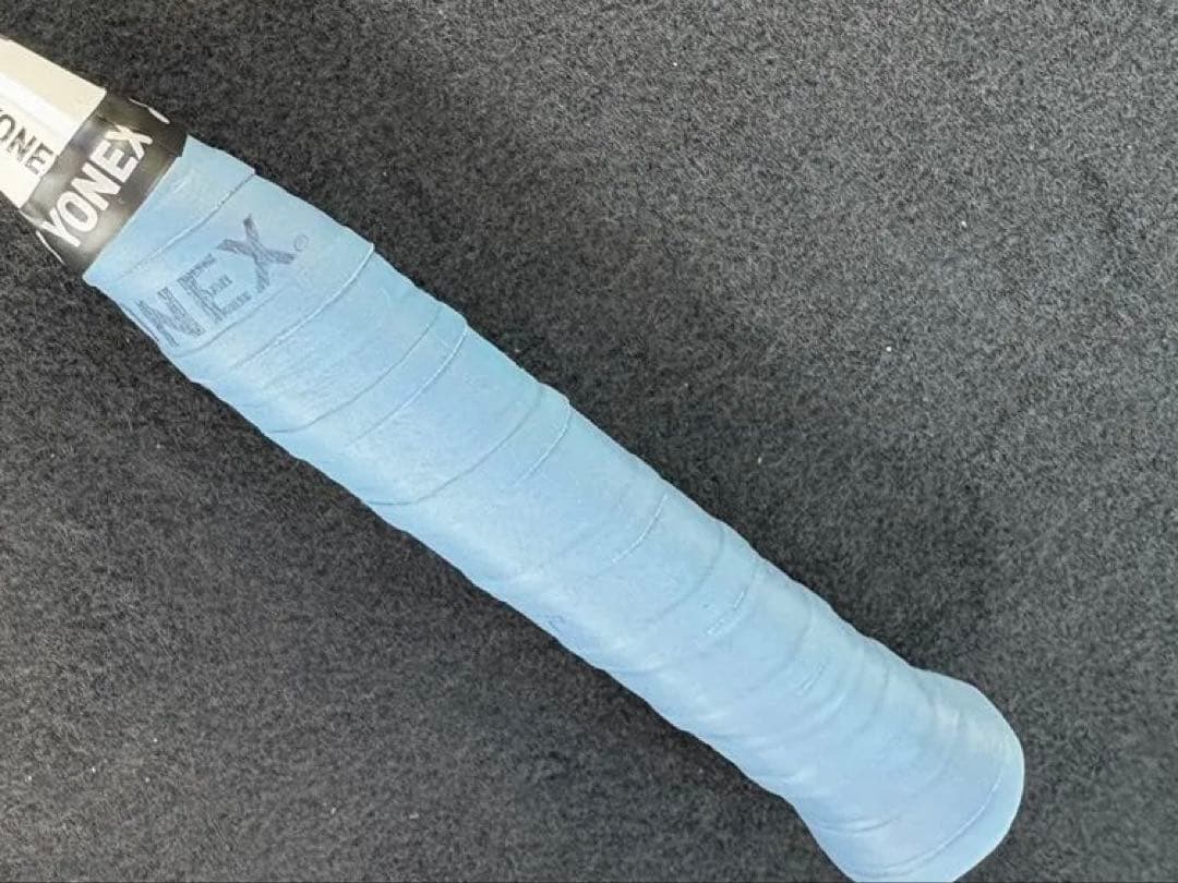 綺麗です。塗装補修歴無YONEX Astrox 33 バドミントンラケット