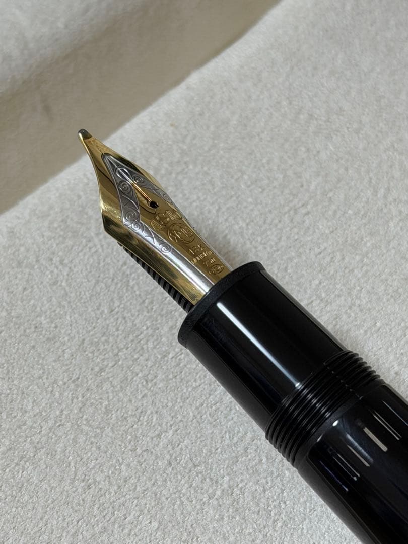 未使用に近い　OBニブ　斜太字　149　18K　三帯　デュマ型ペン芯　万年筆