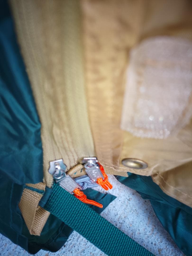 Coleman✦ラウンドスクリーン✦2ルームハウス✦キャノピx4付