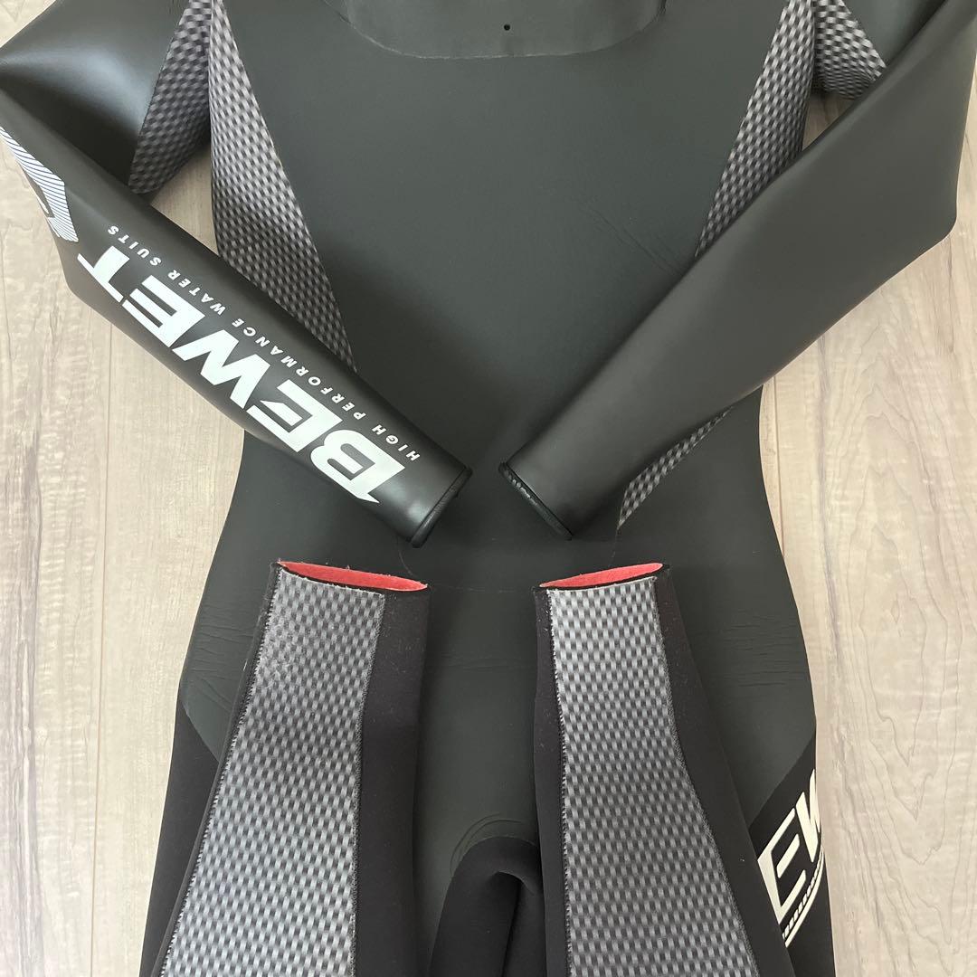 Bewet　５mm×３mmセミドライウェットスーツ