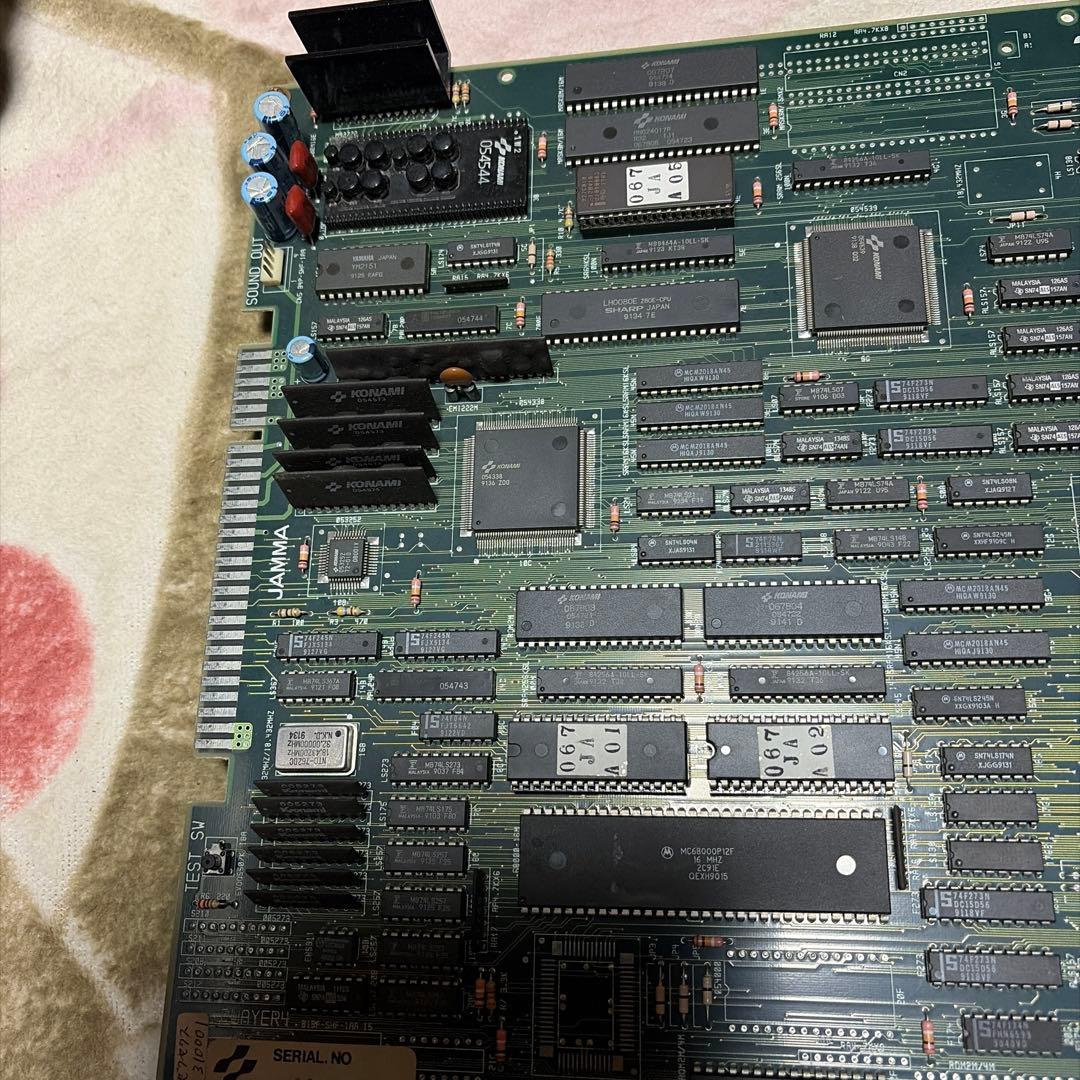 動作未確認　中古　アーケード基盤　コナミ　ゼクセクス　基盤のみ