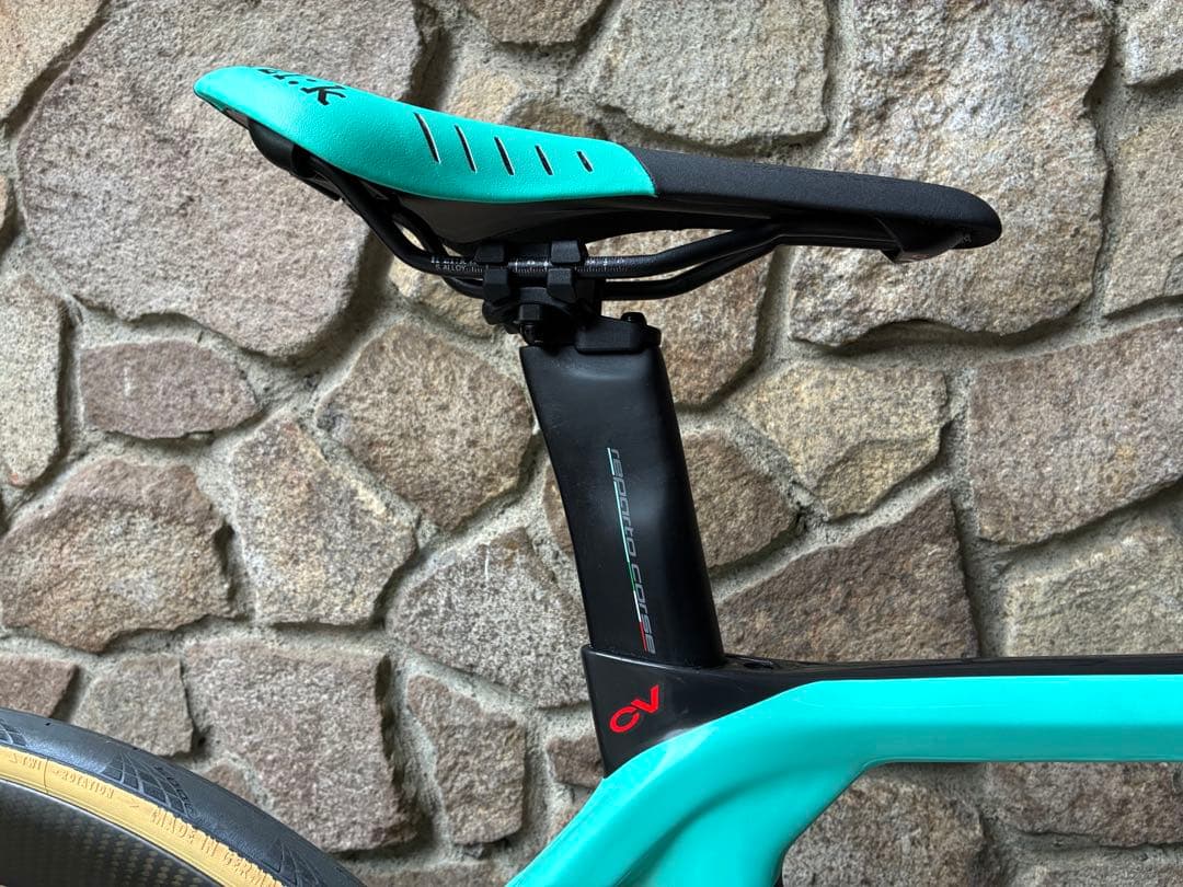 ★ビアンキ オルトレXR3ディスク Mavicカーボンホイール他！