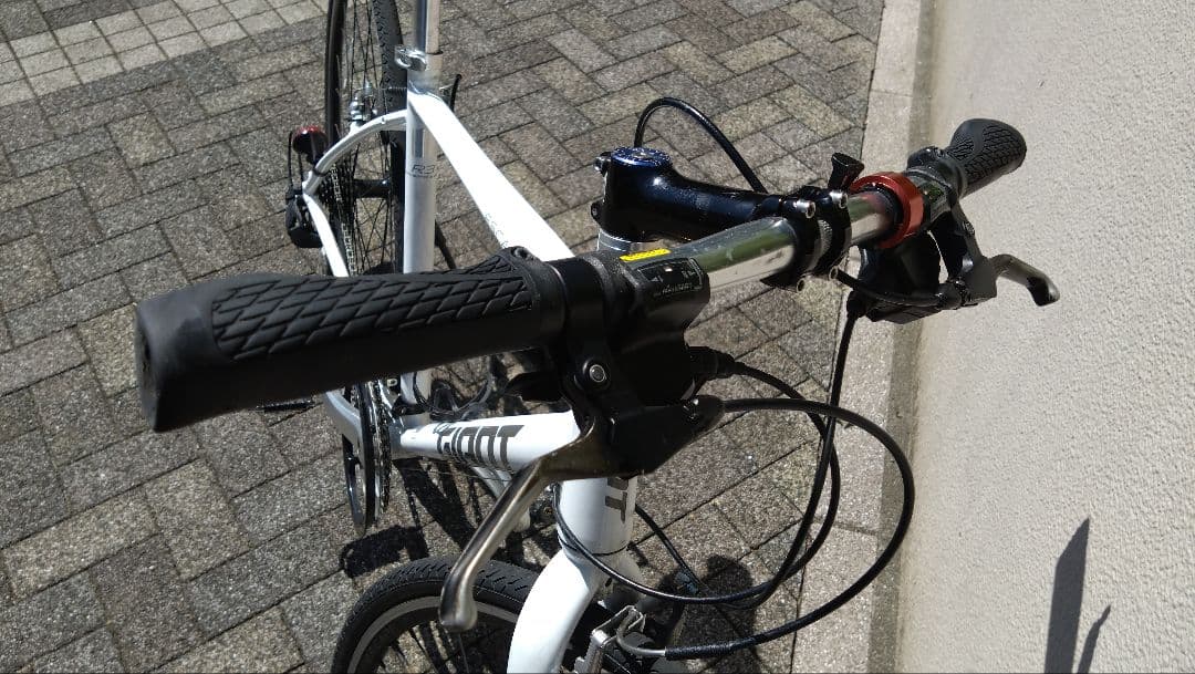 GIANT クロスバイク　ジャイアント　escape r3