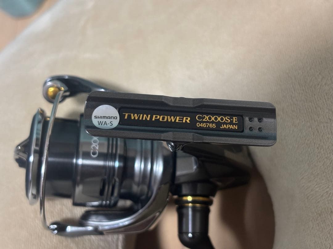 co　シマノ　２４ツインパワー Ｃ２０００Ｓ　ＳＨＩＭＡＮＯ