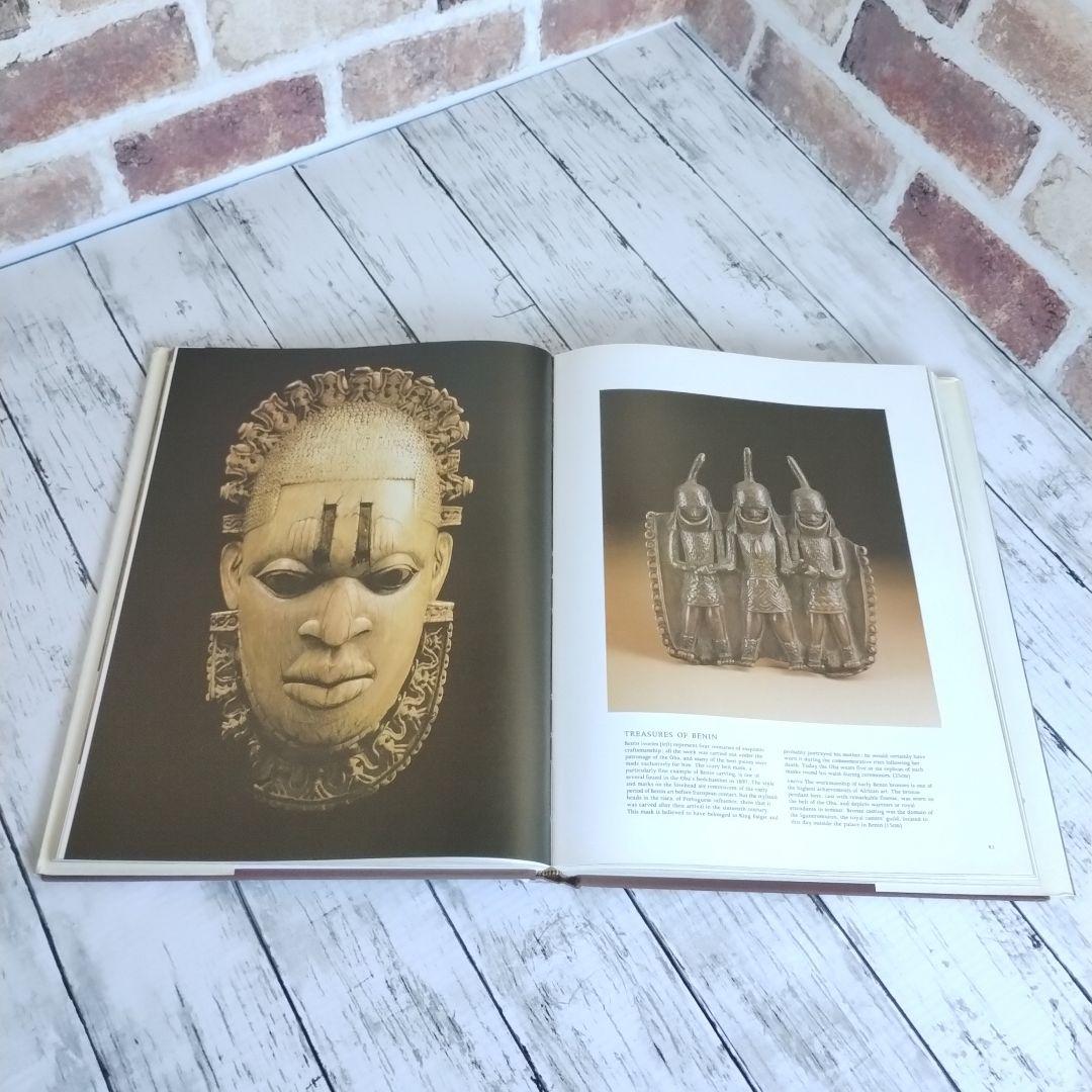 洋書 Africa Adorned by Angela Fisher