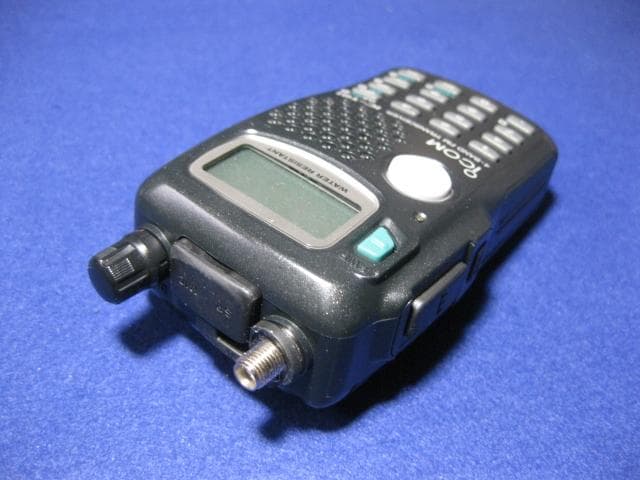 ICOM IC-T81 50/144/430/1200MHz4バンド
