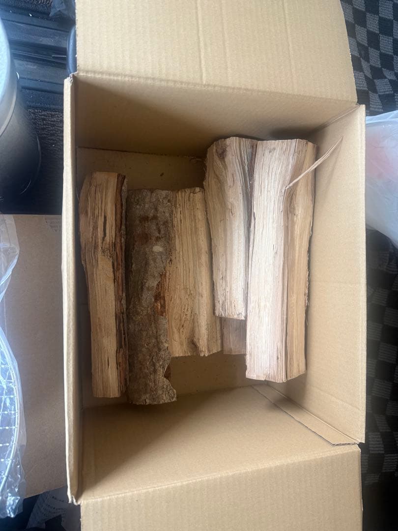 Coleman 焚き火台・墨消し・薪セット