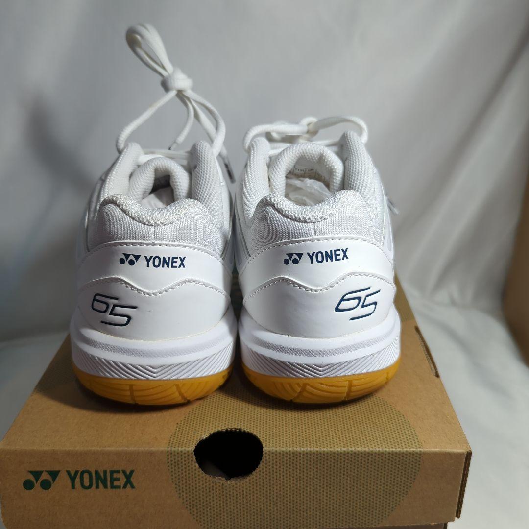 YONEX パワークッション65Zウィメン　ホワイト　23.5cm