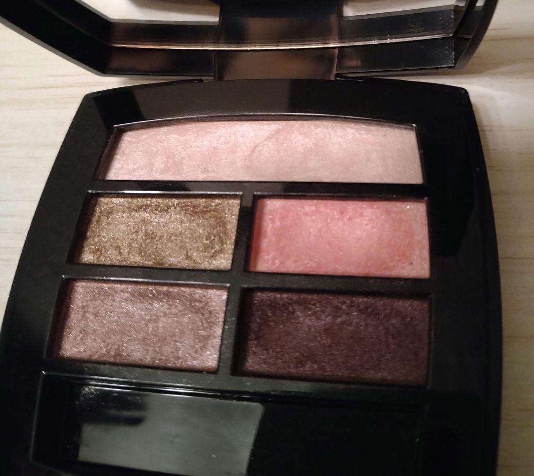 CHANEL　レベージュルガールパレット　ライト