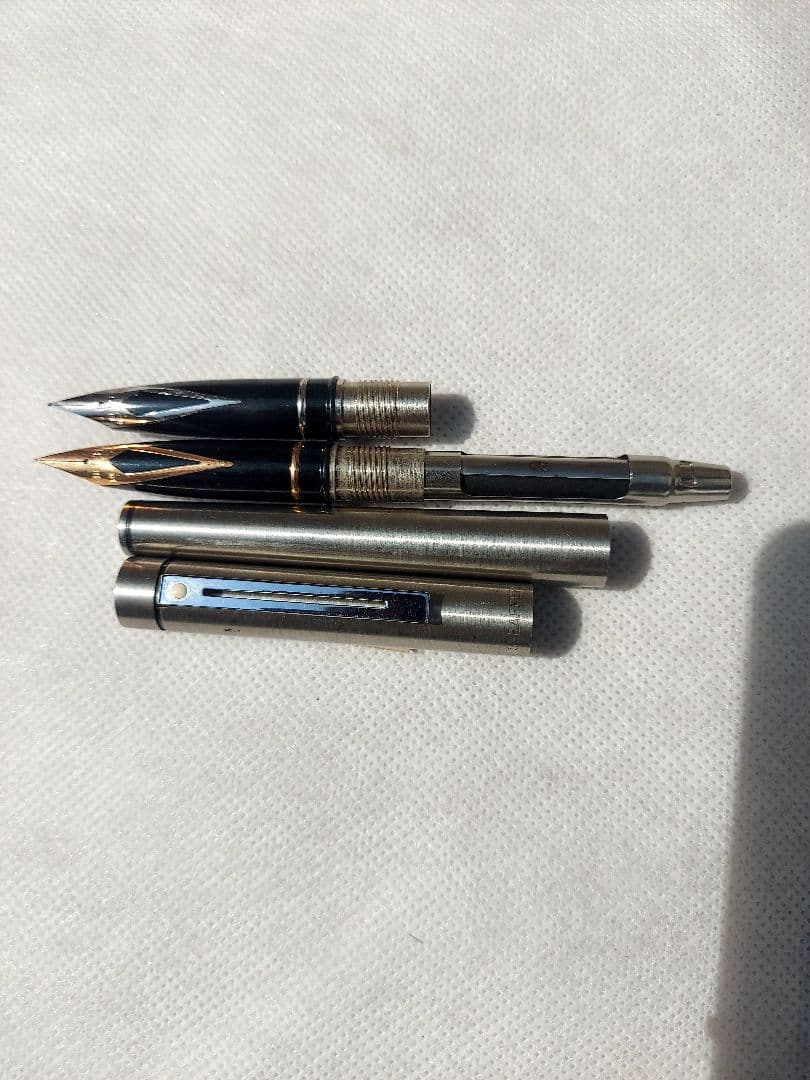 シェーファー　万年筆　タルガ　14Kのペン先&14K等の刻印が無いペン先のセット
