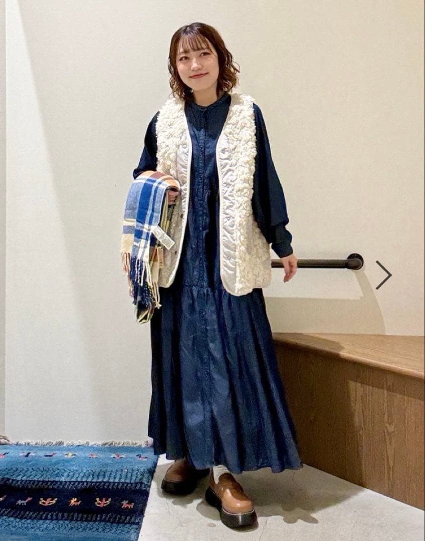 ニコアンド 大人なデニムワンピース erinkoさんプロデュース メイクスタッフ