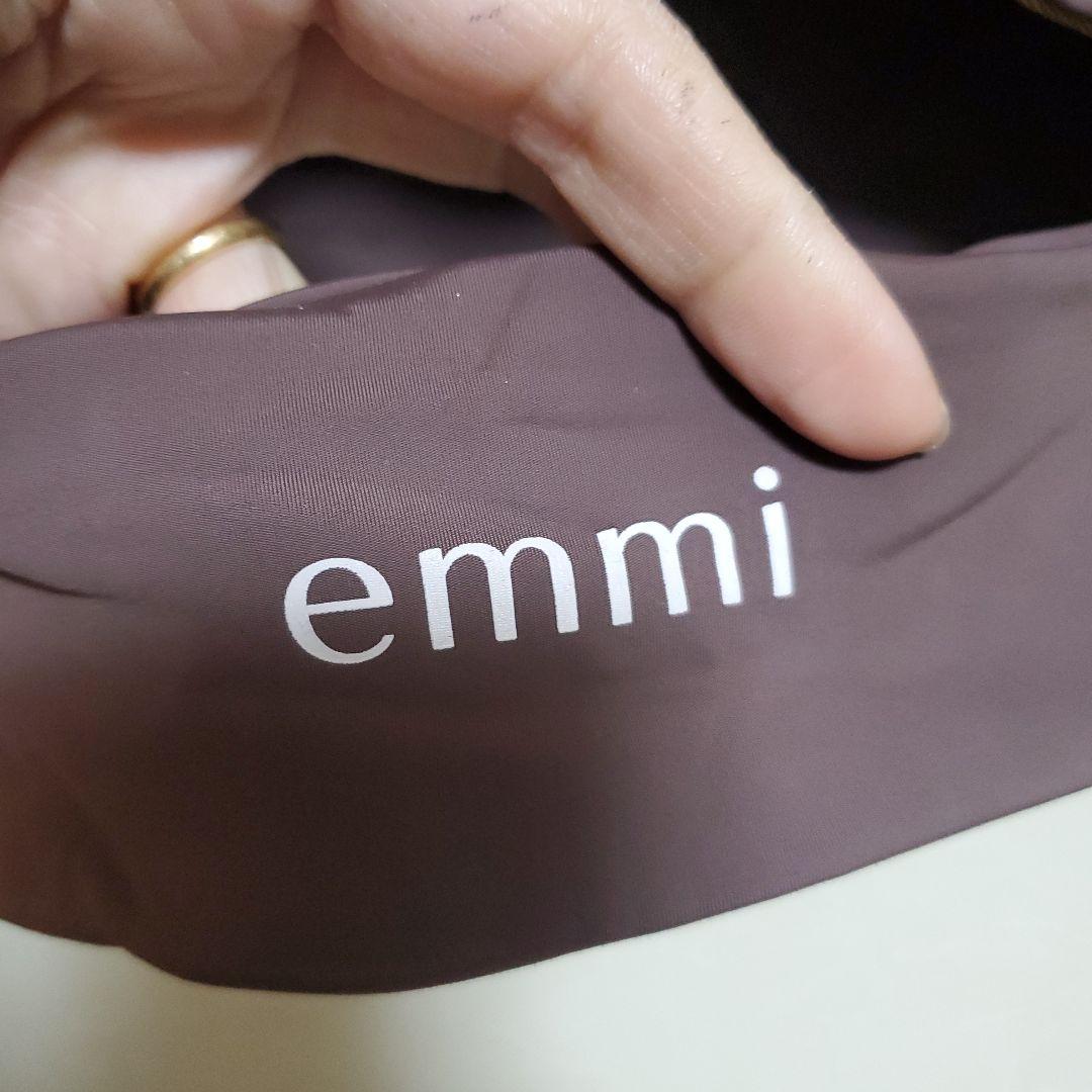 emmi エミ　ヨガ　プルオーバー　　長袖　トップス