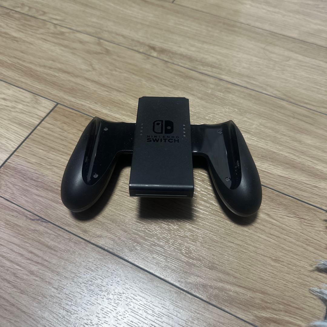 Nintendo Switch モンスターハンターライズ版本体とマリオーパーティ