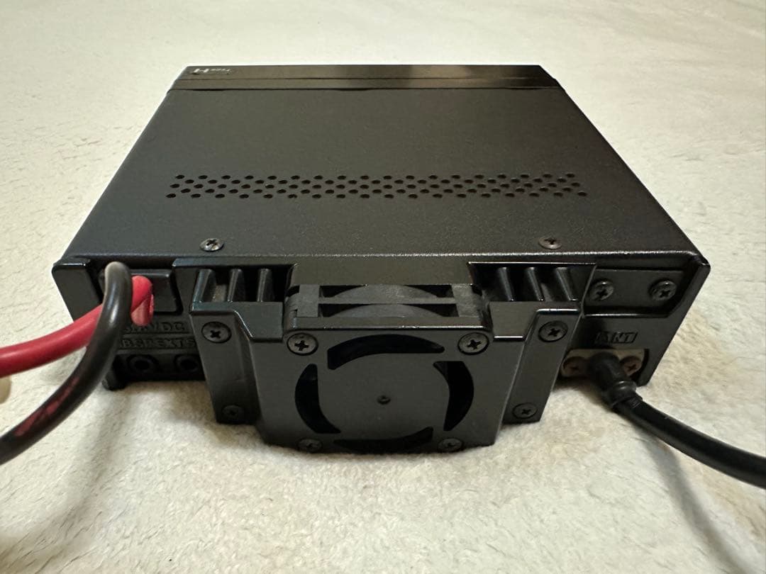 YAESU FT-4800 トランシーバー