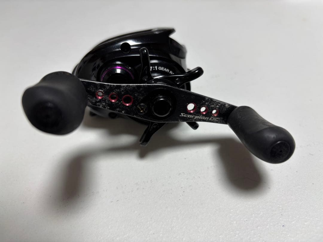 Brenious ベイトリール 黒