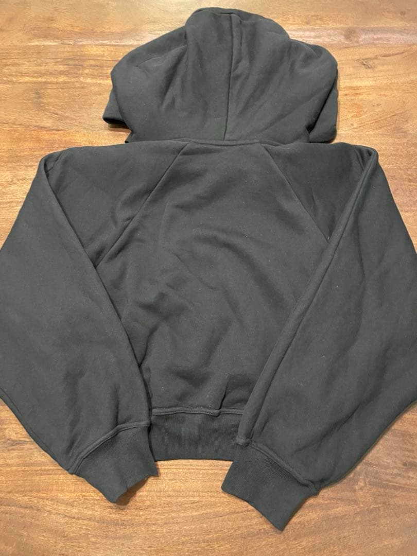 PATOU パトゥ メダリオン クロップド パーカーオーガニックコットン製 M