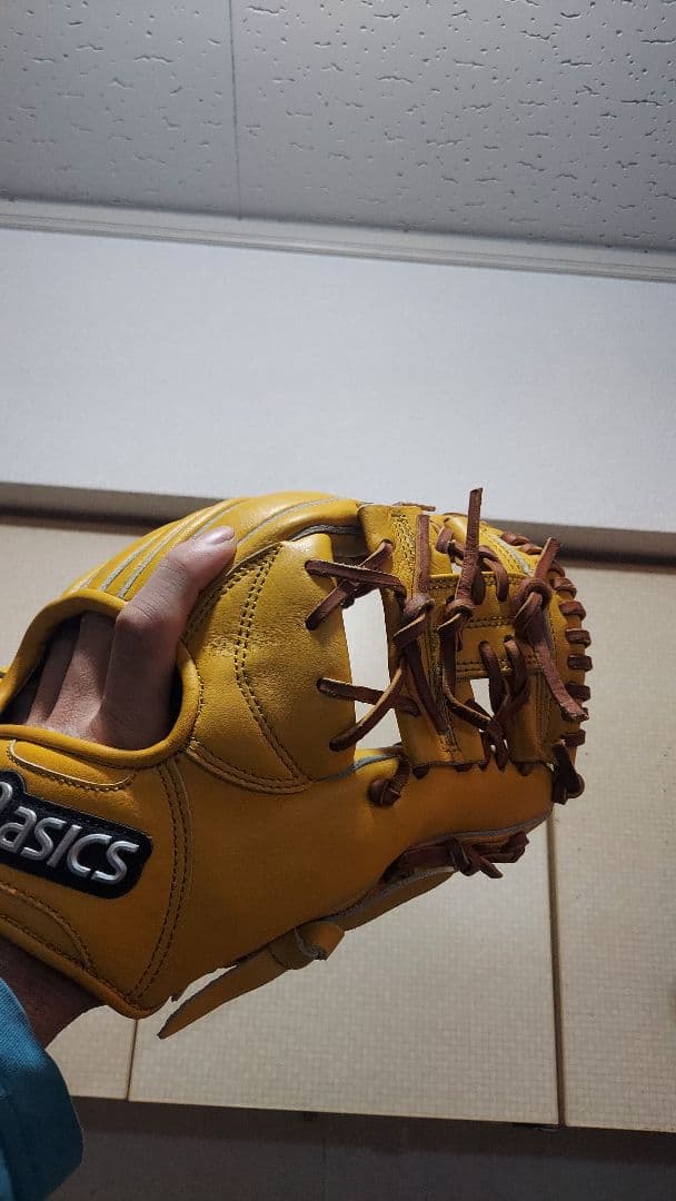 アシックス　大人用　内野用グローブ