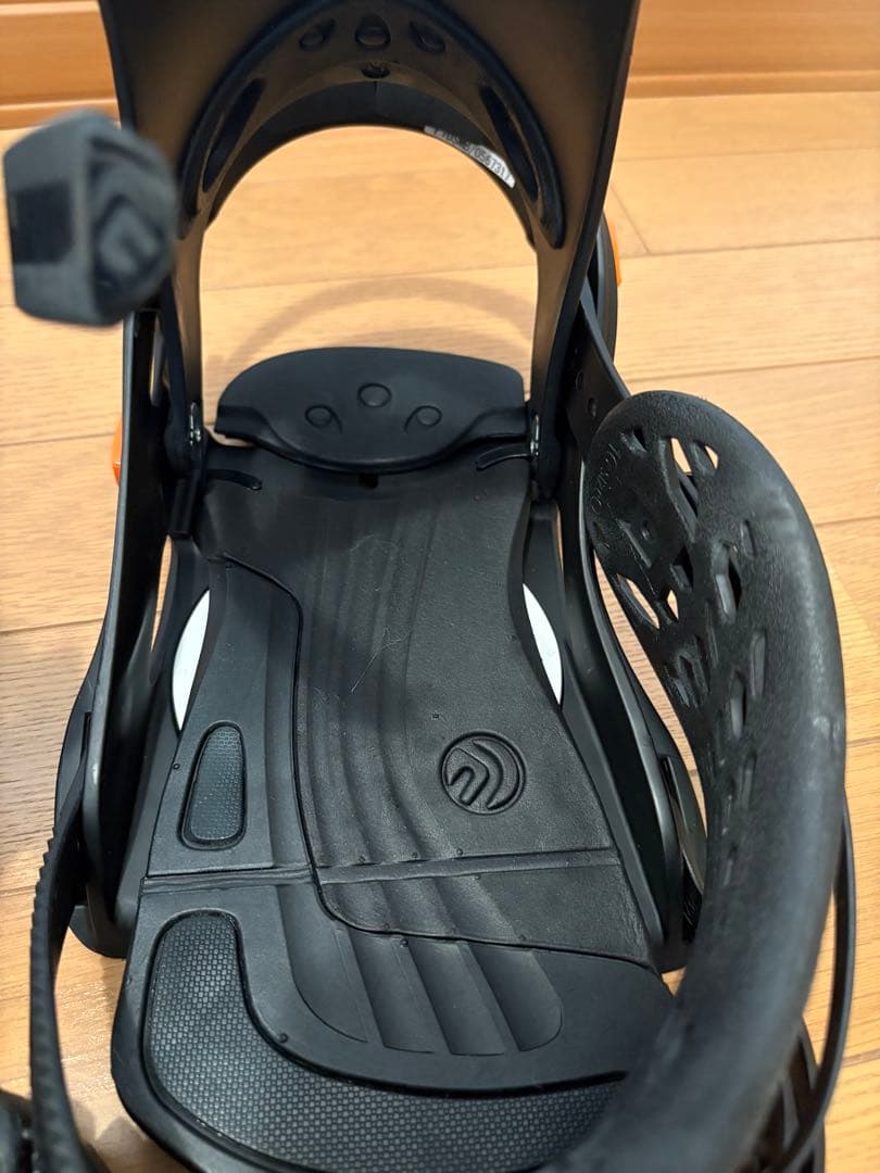 フラックスDS ビンディングMサイズ【美品】新品未使用デッキ保護シート付き