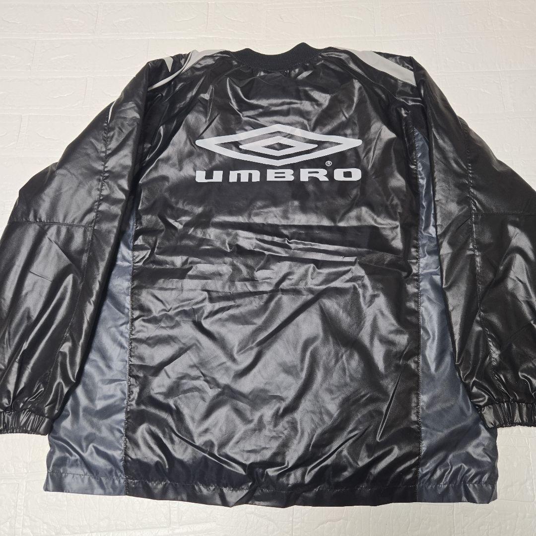 【極美品✨】アンブロ　umbro 厚手ピステセットアップ　160サイズ