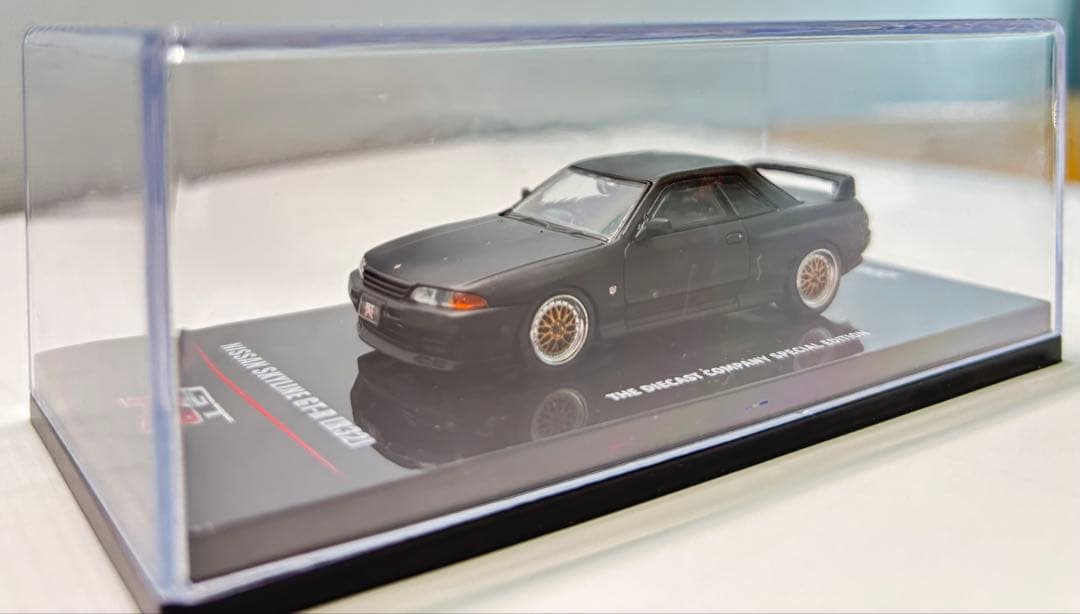 INNO 1/64 日産スカイライン GT-R R32 マットブラック