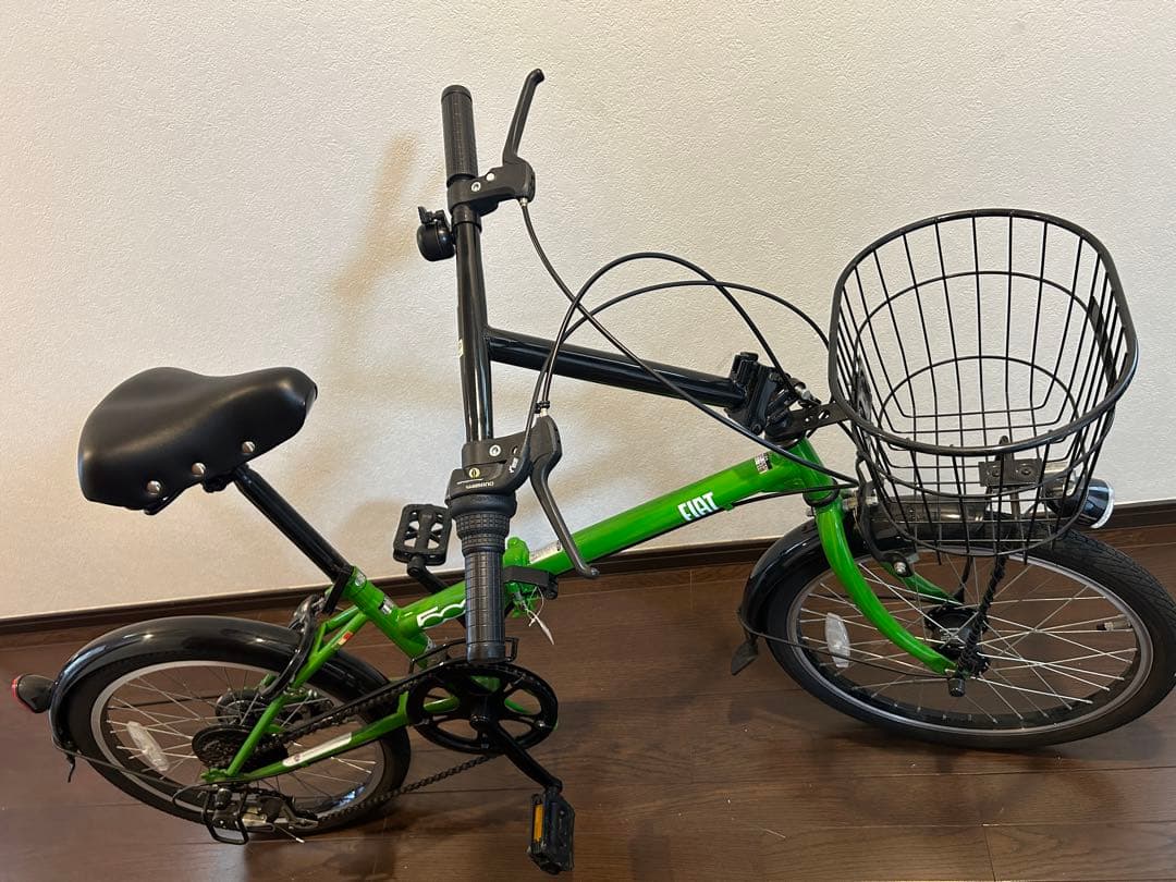 フィアット FIAT 折り畳み自転車 20インチ 6段変速 グリーン フル装備