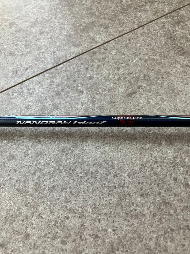 NANORAY Glanz バドミントンラケット（袋付き）