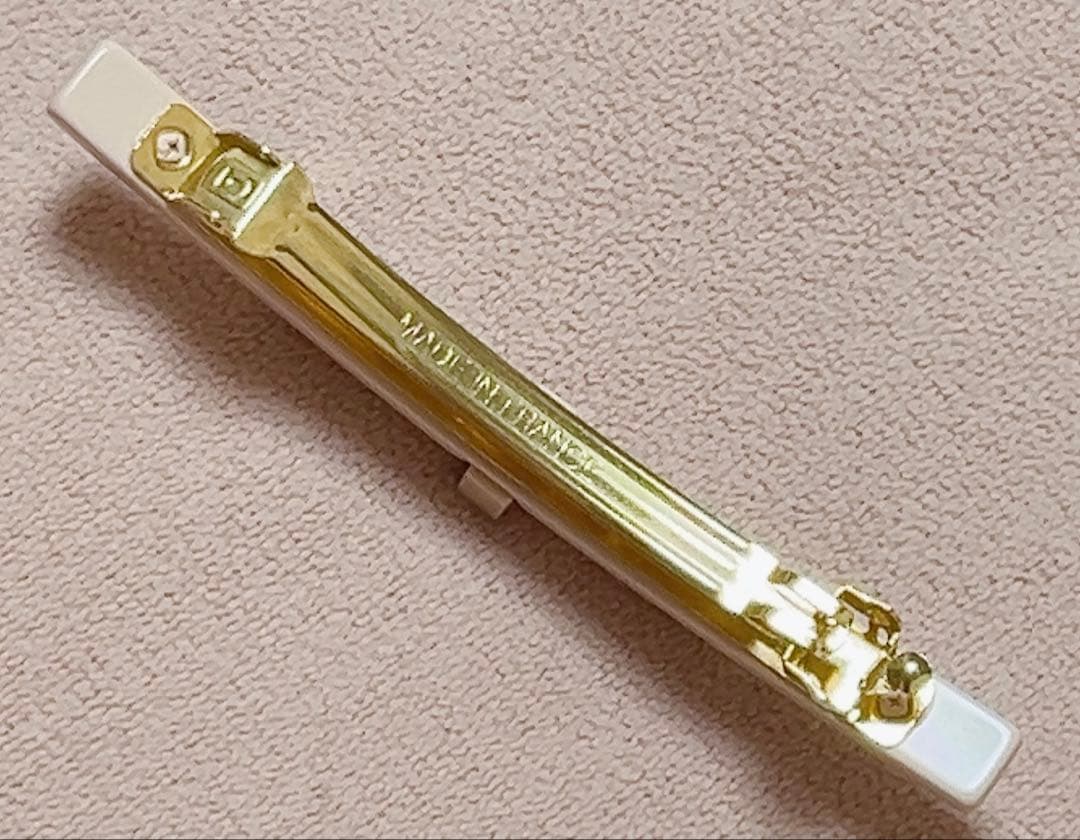 アレクサンドルドゥパリリボンバレッタ