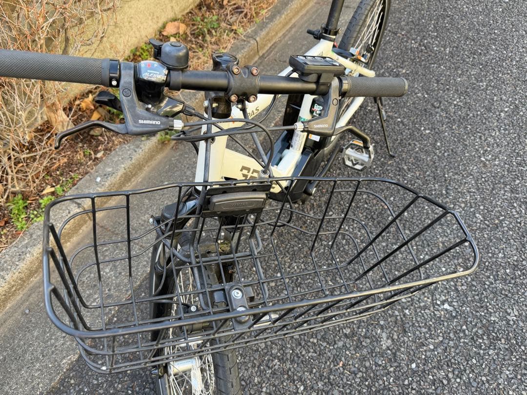 ヤマハ　スポーツ電動自転車　パス ブレイス　YAMAHA 2023年購入　白