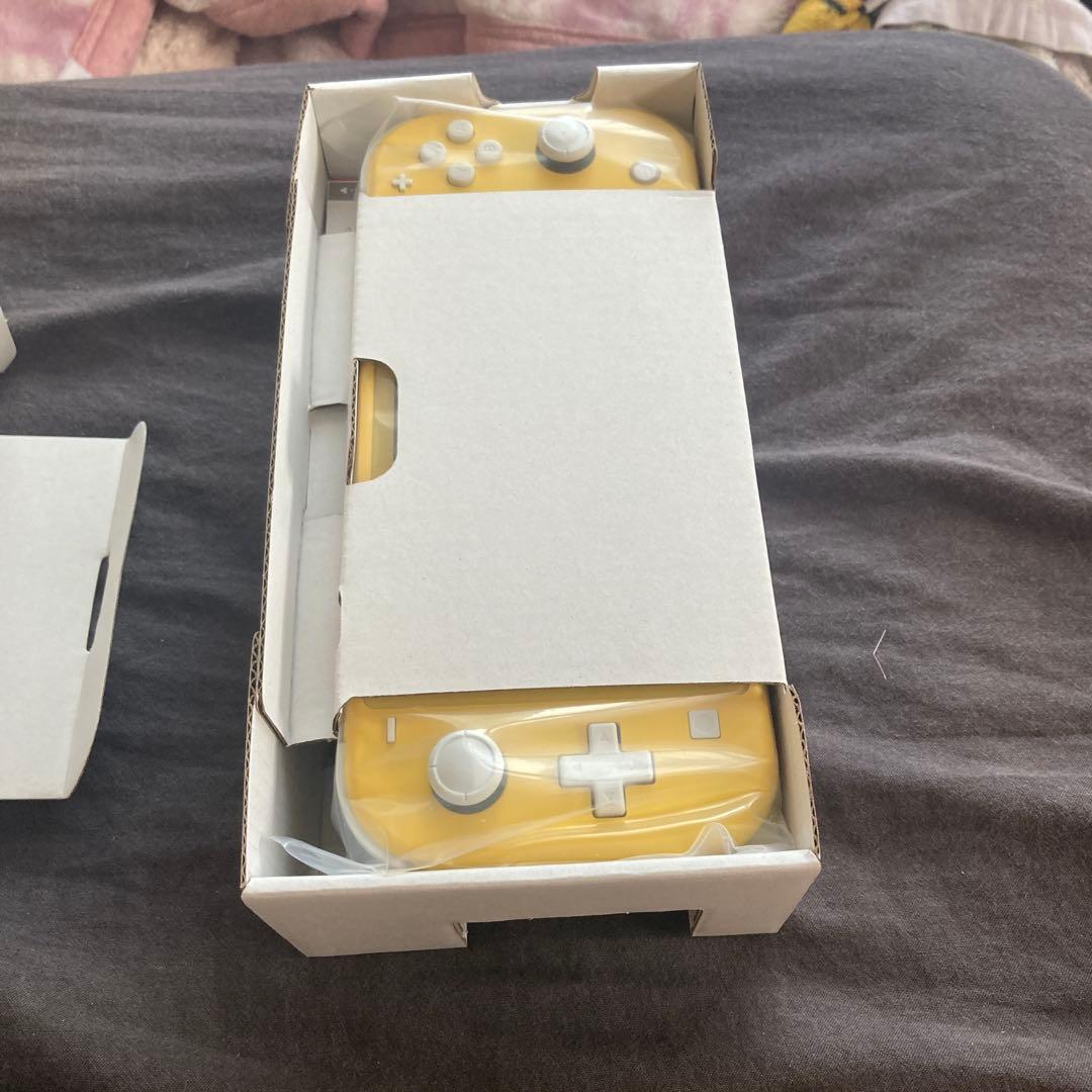 任天堂　Switch light イエロー本体