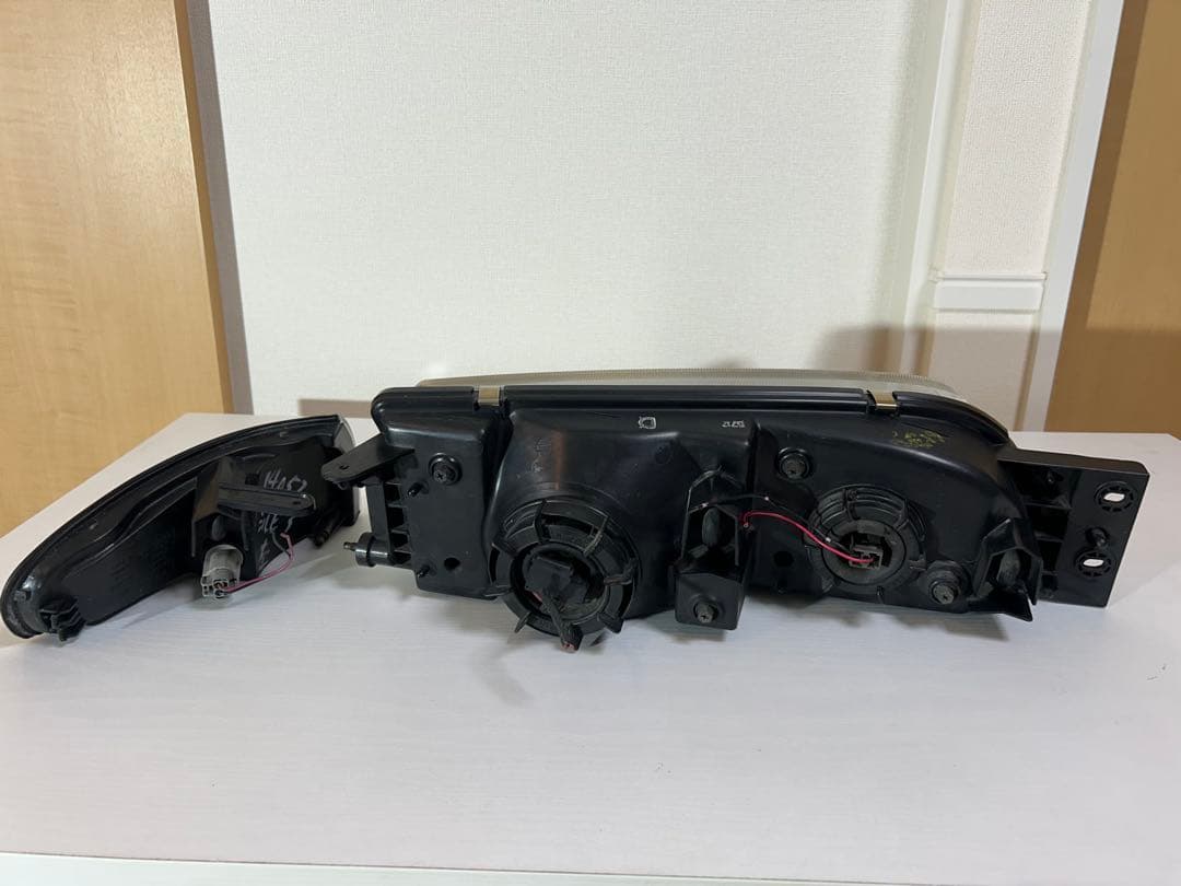 シルビアS13純正ヘッドライト