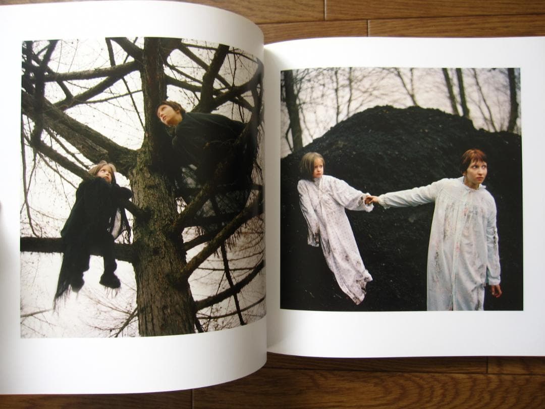 Anna & Eve　Viktoria Sorochinski