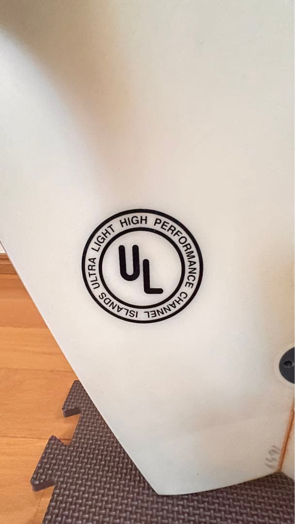 Al Merrick チャンネルアイランド SASHIMI 6’3 Fin付き