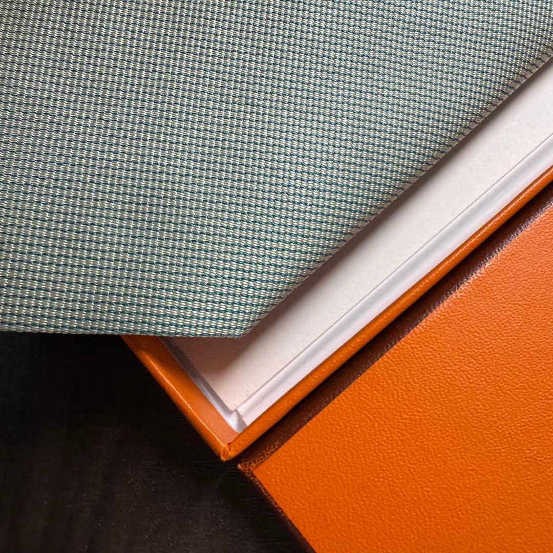 極美品 HERMES エルメス セージグリーン ソリッドタイ ネクタイ シルク