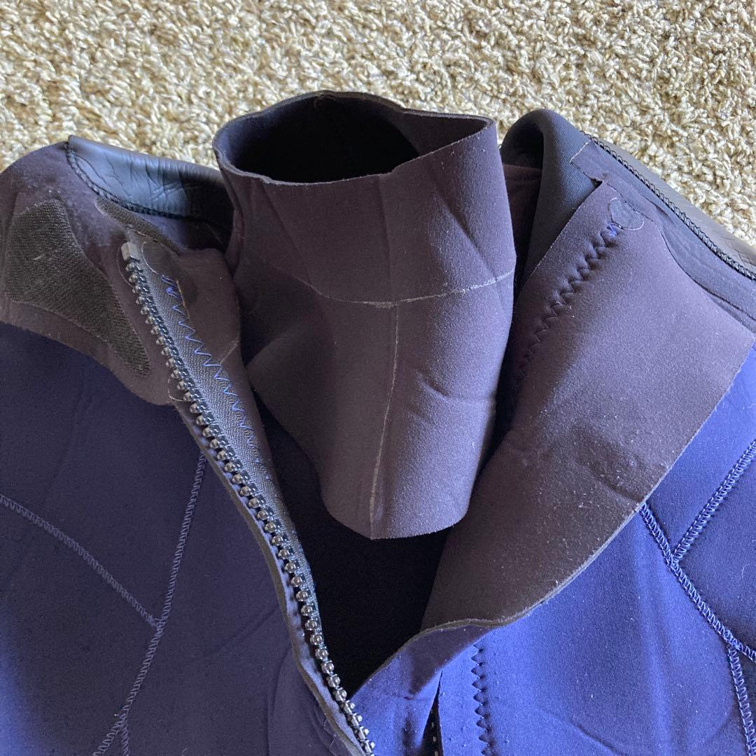 ウェットスーツ　レディース