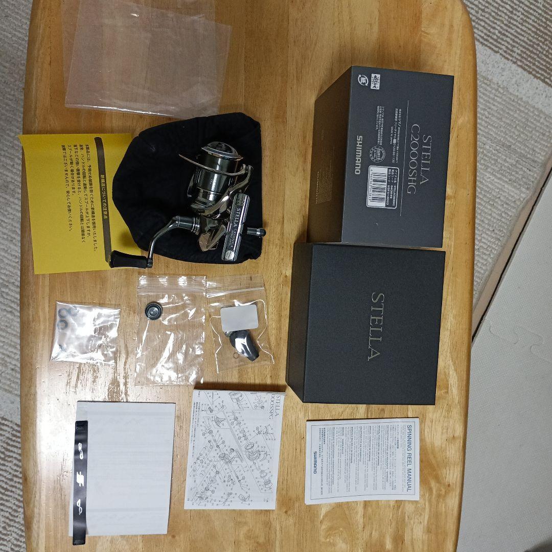 シマノ 22ステラ 数回使用 C2000SHG ハンドルノブ、リールスタンド付き