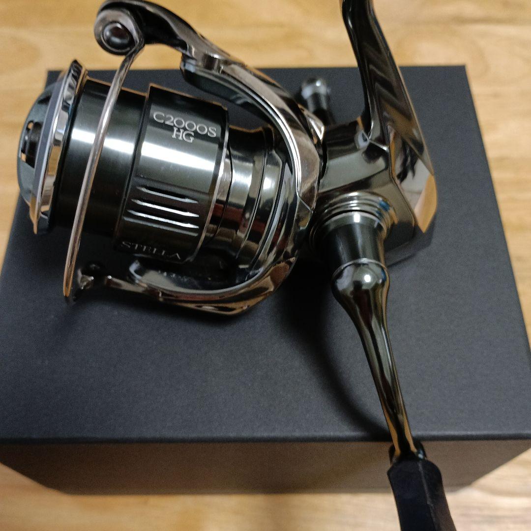 シマノ 22ステラ 数回使用 C2000SHG ハンドルノブ、リールスタンド付き