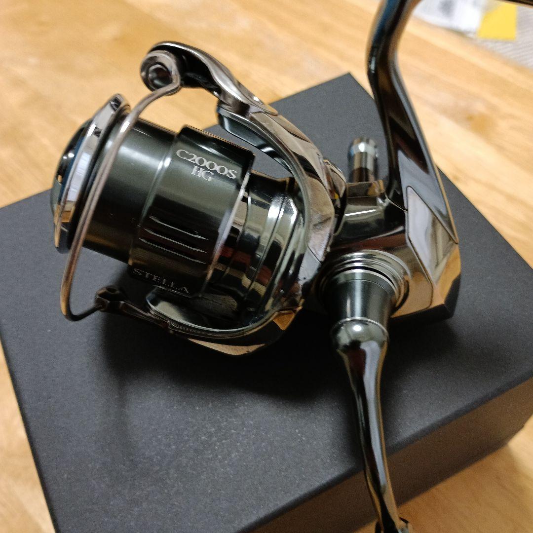 シマノ 22ステラ 数回使用 C2000SHG ハンドルノブ、リールスタンド付き