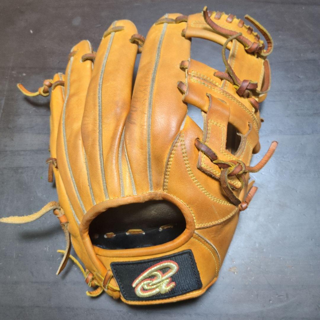 ドナイヤ　軟式内野グローブ