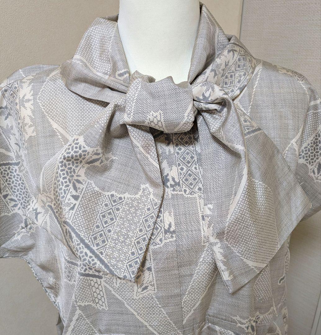 121　白系　ワンピース＋リボンベルト＋スカーフ　着物リメイク　大島紬