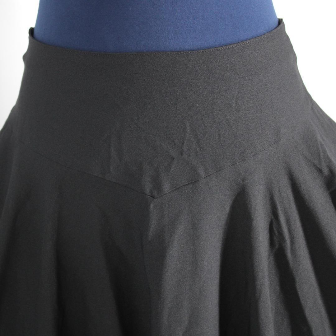 【美品 日本製 フラメンコ衣装】ブラック×ドット柄 CHACOTT ファルダ 黒