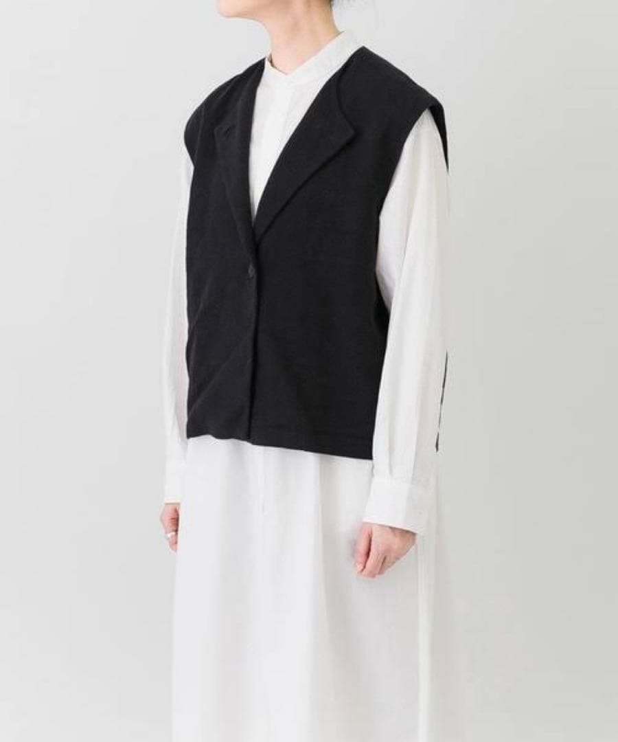 2024 かぐれ　リネンレーヨンベスト　黒